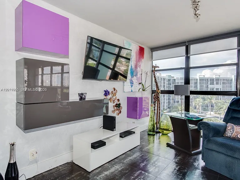 400 Leslie Dr #831 — Photo 14