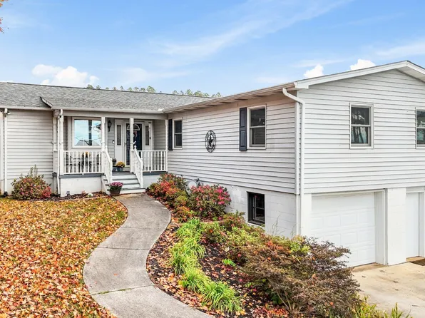 6212 Nine Mile Rd, Maryville, TN 37801