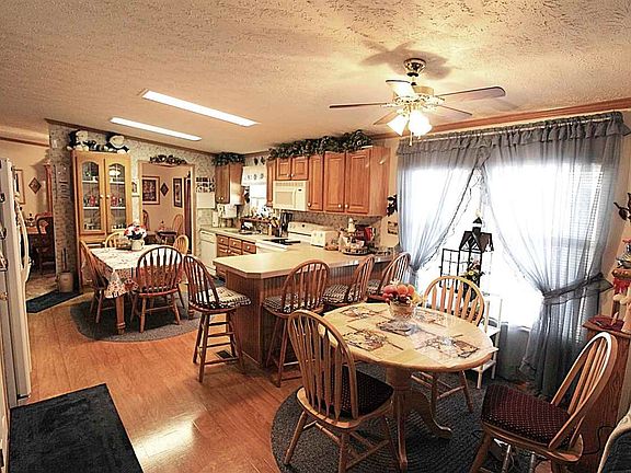 5th image of 118 Lara Ln
