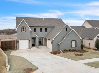 2432 Ridge Pine Rd, Edmond, OK 73034