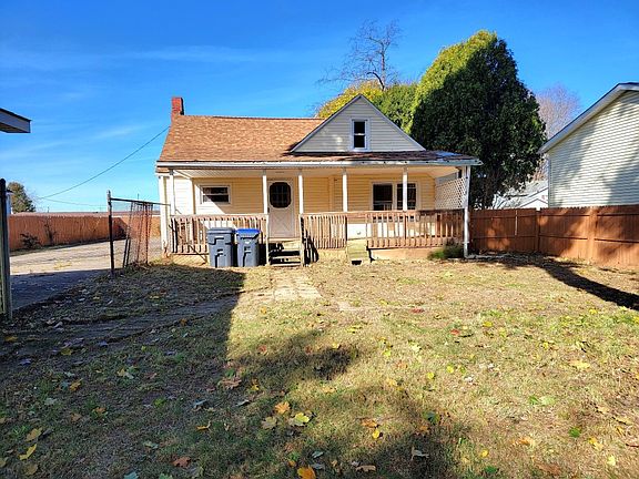3rd image of 4477 W 28th St