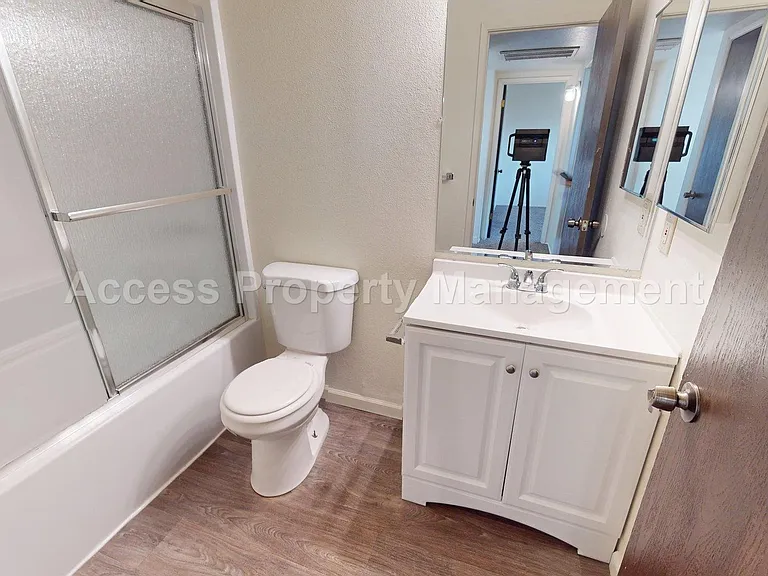 1516 Floyd Ave — Photo 16