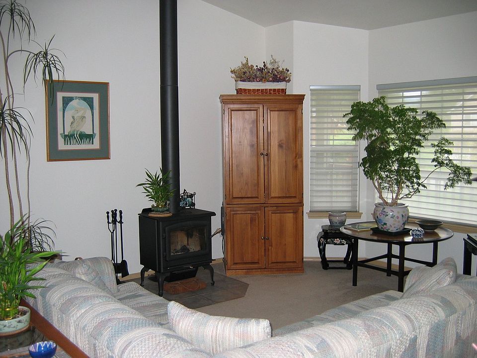 Vaulted ceilings & wood stove