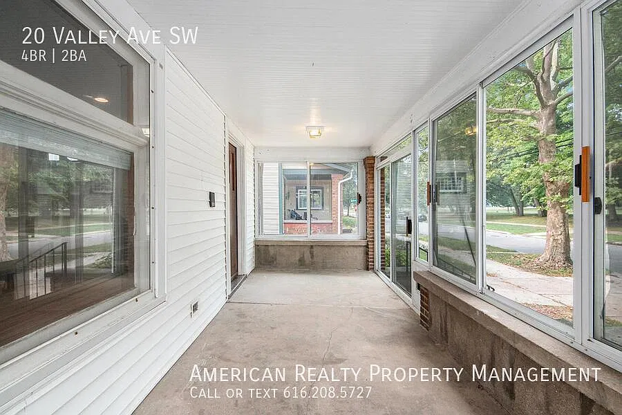 4 bed, 1308 sqft, $2,600 — Photo 2