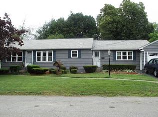 24 Knollwood Cir, Millbury, MA 01527