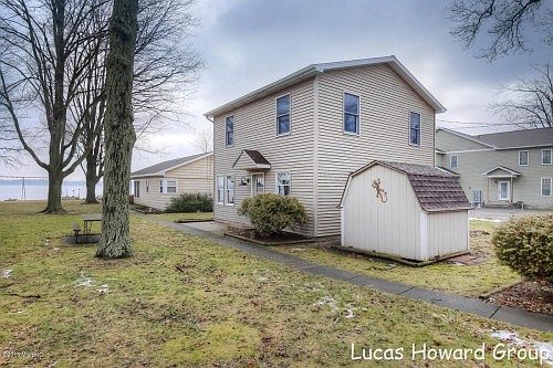 2nd image of 2697 Russell Dr