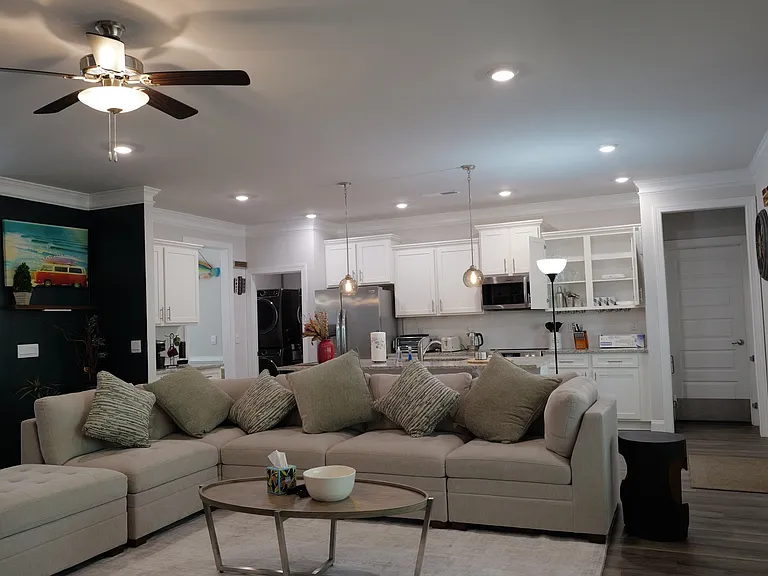 5862 Bay View Dr — Photo 2