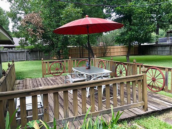 Deck in the backyard
