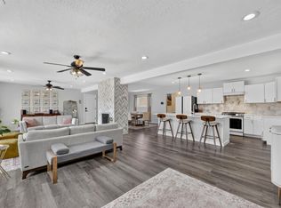 5817 Western Trl NW, Albuquerque, NM 87120