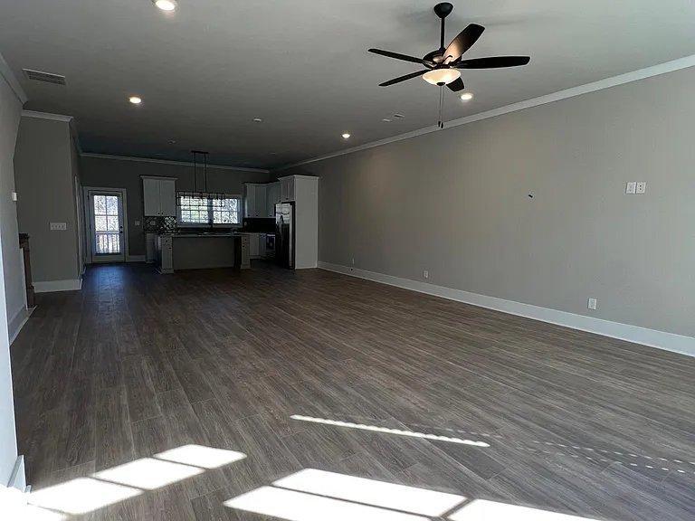 2180 Railyard Ave — Photo 1