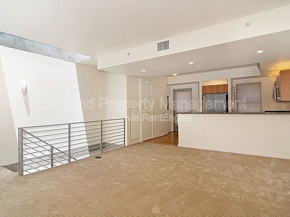 5th image of 321 10th Ave Unit 514