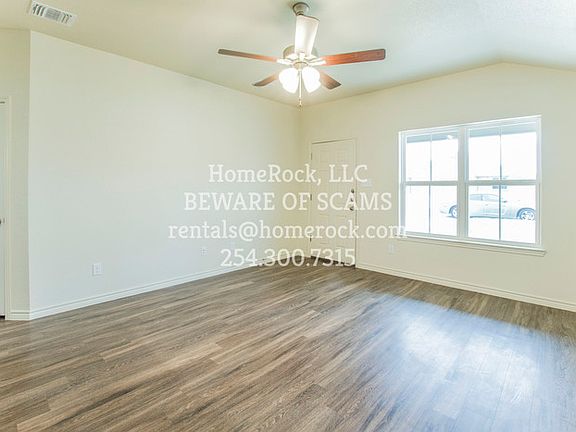 4th image of 3311 Stonewall Dr #B