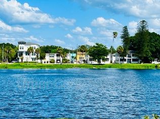 1525 5th St N APT 2, Saint Petersburg, FL 33704