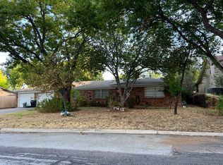 7017 Oakland Ln, North Richland Hills, TX 76180