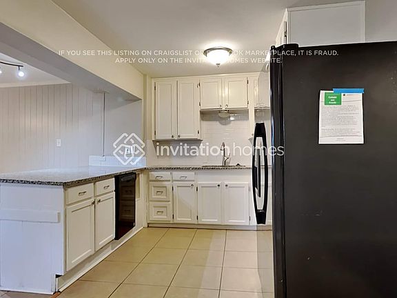 5th image of 4136 Winfield Ave