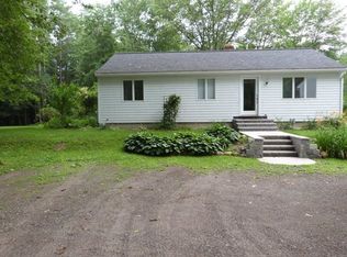 89 Amesbury Rd, Kensington, NH 03833