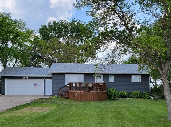 13671 387th Ave, Aberdeen, SD 57401