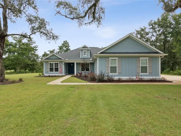 161 Harbour Island Cir, Waverly, GA 31565