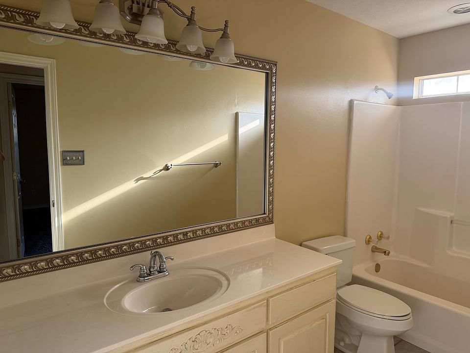 1st image of 100 Ridge View Ct