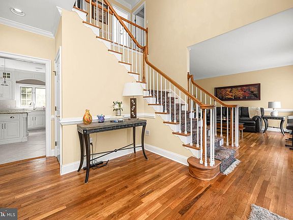 4th image of 5541 E Nithsdale Dr