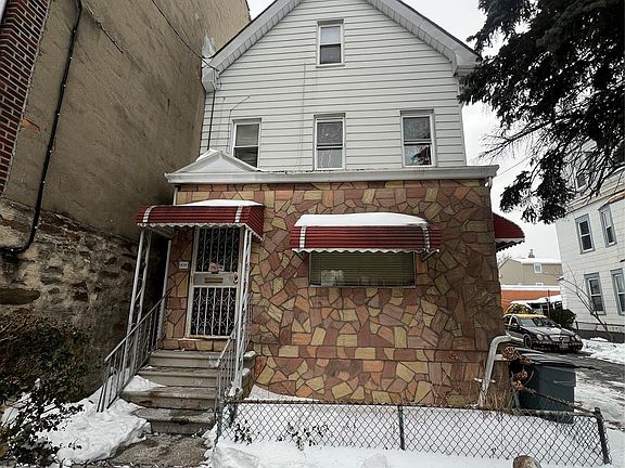 4th image of 838 E 226TH Street