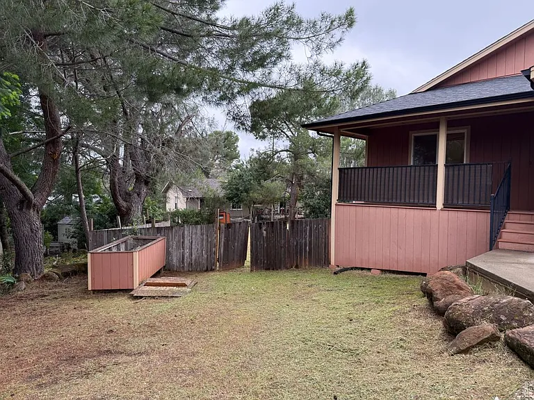 16656 Pinecrest Ct — Photo 17