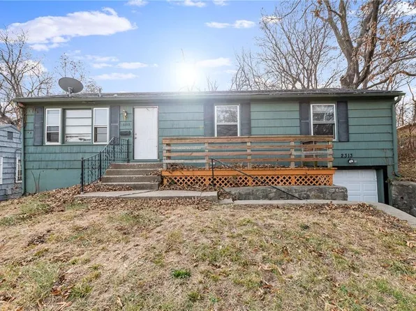 2313 E 77th St, Kansas City, MO 64132