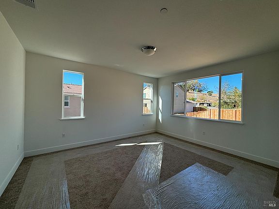 4th image of 223 Echols Drive