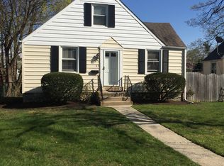 9 Hawthorne Rd, Broomall, PA 19008