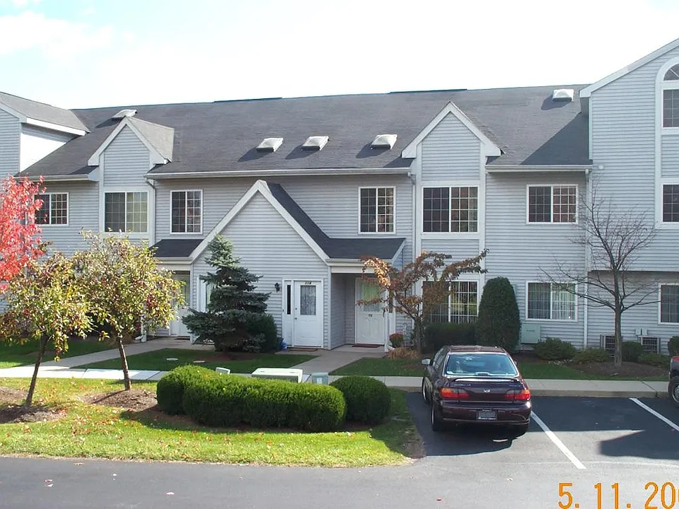 114 Wheatsheaf Ln #114