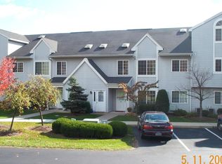114 Wheatsheaf Ln #114, Telford, PA 18969