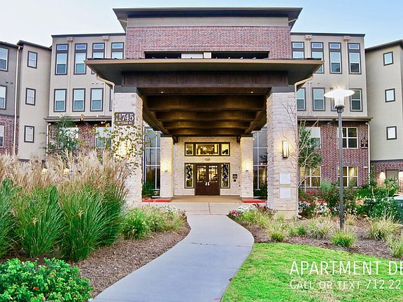 4th image of 11511 Broadway St #4121