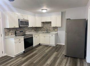 730-732 Prospect St, Fall River, MA 02720