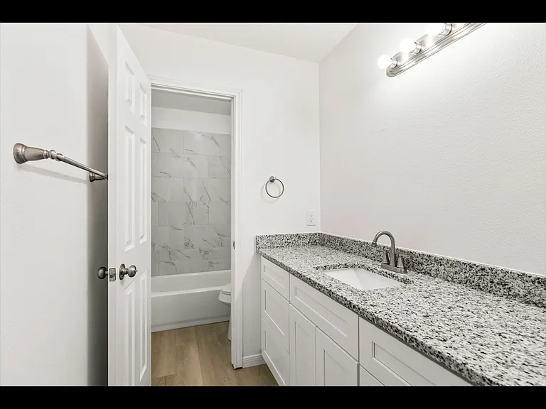 7517 Connie Ln — Photo 6