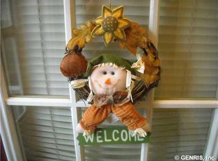 34 Strathmore Dr, Rochester, NY 14616