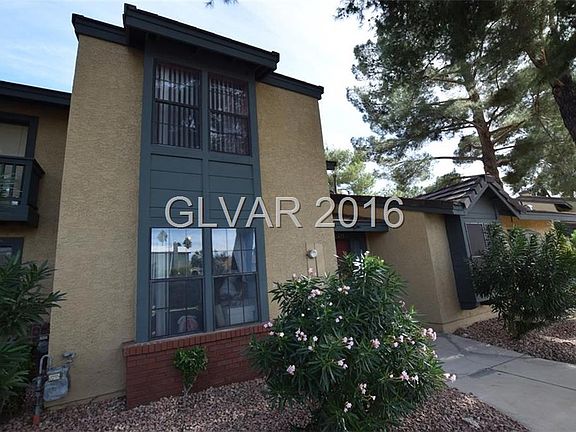 4th image of 2435 Pickwick Dr #23