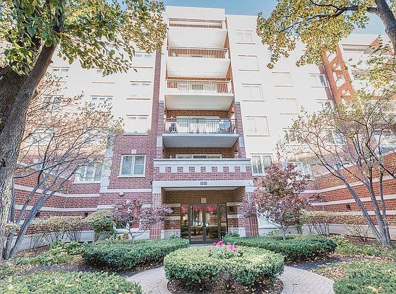 2nd image of 5000 Oakton St APT 602