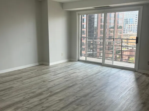 66 9th St Unit 1305, Saint Paul, MN 55101