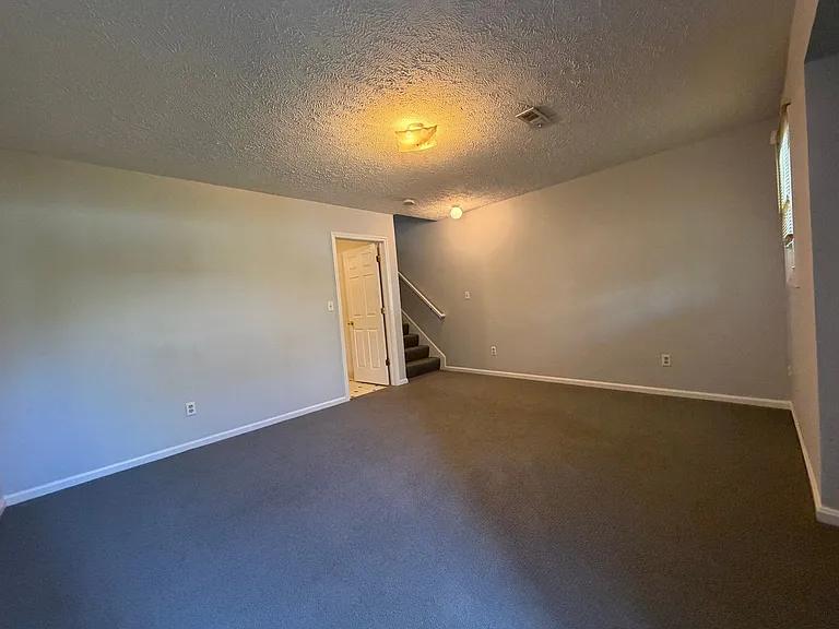 8325 Beacon Pl — Photo 13