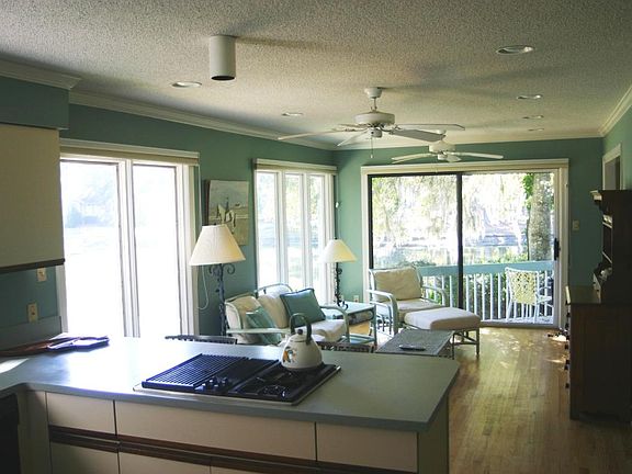 3rd image of 7 Willeford Dr #House