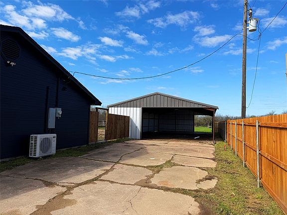 2nd image of 11827 Fm 1392