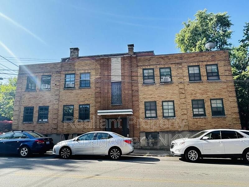 1st image of 131 E 6th St Unit 1