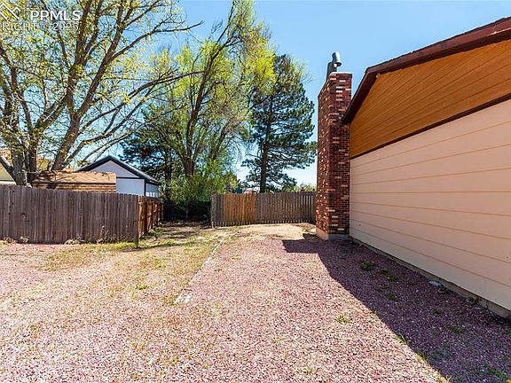 5th image of 2103 Greenwich Cir E