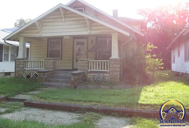 2nd image of 1144 SW Woodward Ave