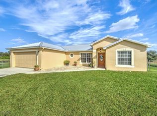 1716 Columbus Ave, Lehigh Acres, FL 33972