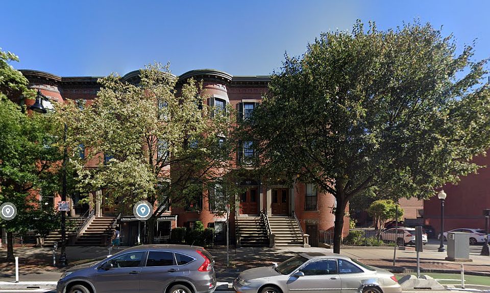 2nd image of 672 Tremont St #1A