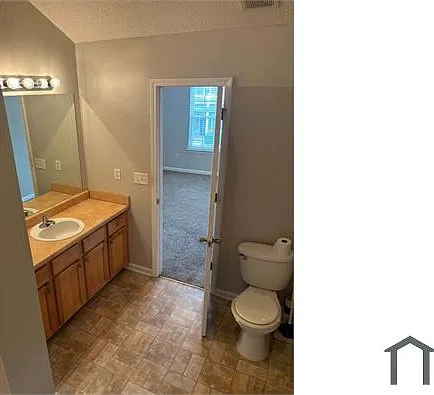 7569 Rutgers Cir — Photo 6