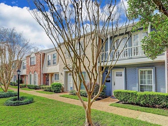 2nd image of 12743 Huntingwick Dr #149