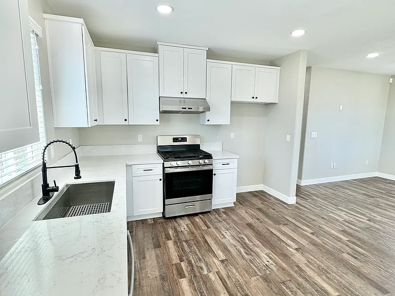 1134 Villa Calimesa Ln — Photo 6