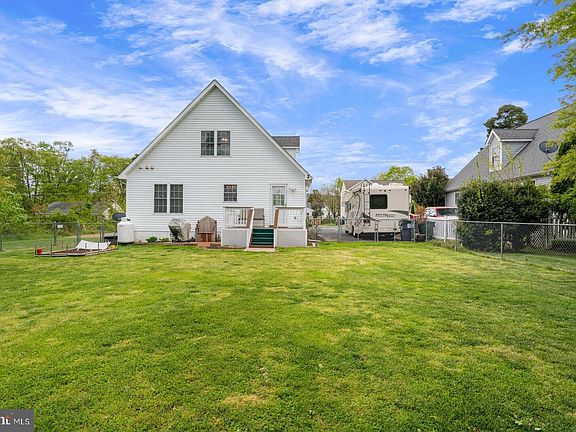 5th image of 5719 Lucas St